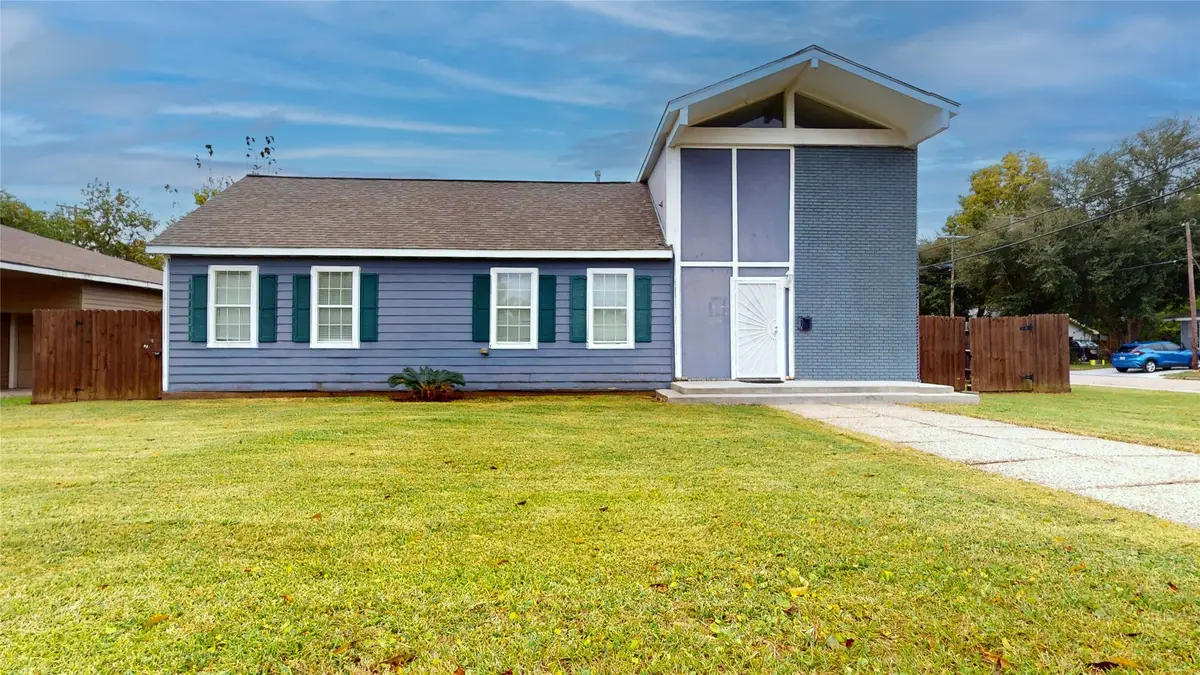 629 18th Avenue N, Texas City, TX 77590 - Image #1