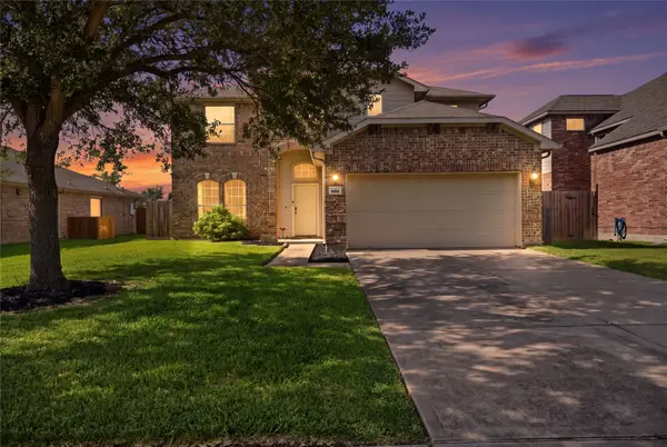 9114 Creekside Court, Hitchcock, TX 77563