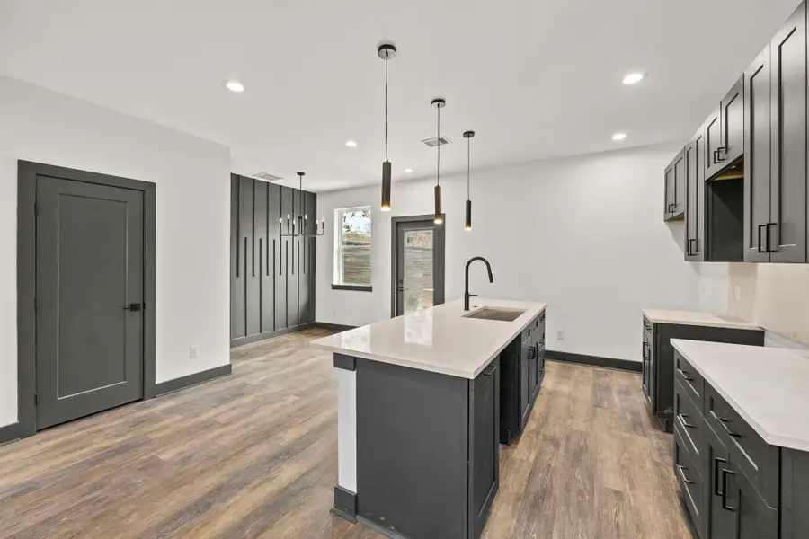 7818 Hanfro Lane #C/D, Houston, TX 77088 - Image #3