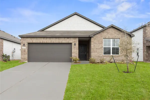 11624 Whirlaway Drive, Willis, TX 77318