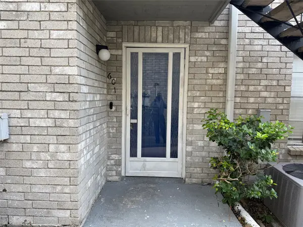 9797 Leawood Boulevard #601, Houston, TX 77099