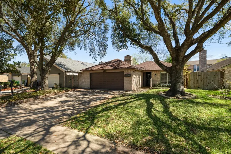 11131 Kitty Brook Drive, Houston, TX 77071 - #2