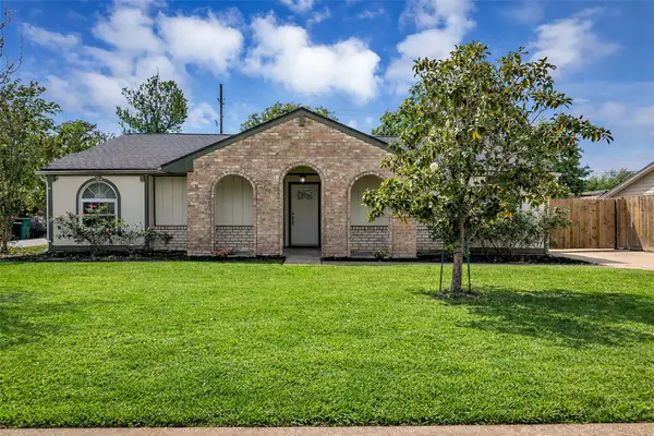 21807 Meadowhill Drive, Spring, TX 77388