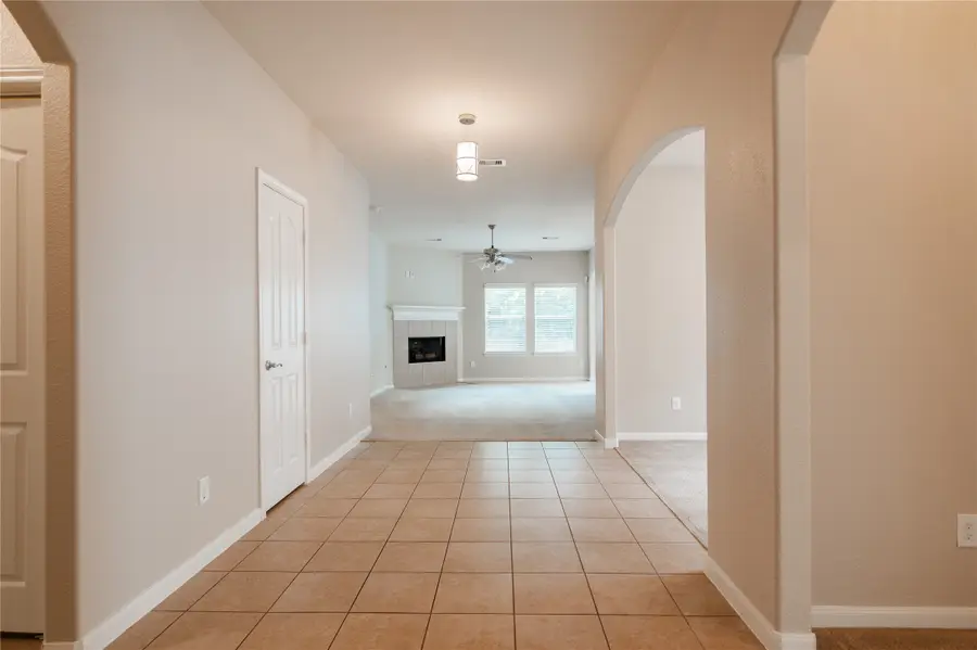1004 Summer Wood Boulevard, Conroe, TX 77303 - #2
