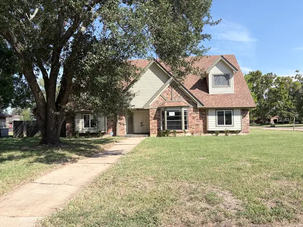 113 Buttercup Street Street, Lake Jackson, TX 77566
