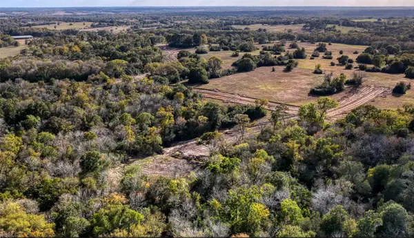 28 Millwood Trail, Brenham, TX 77833