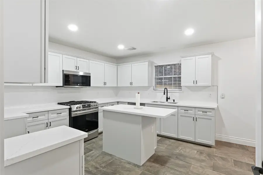 22718 Birch Point Drive, Katy, TX 77450 - Image #2