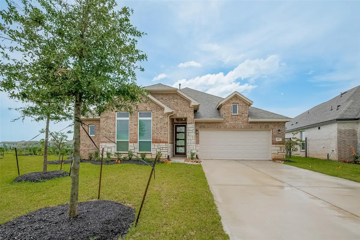 2907 Golden Isle Drive, Texas City, TX 77568 - #1