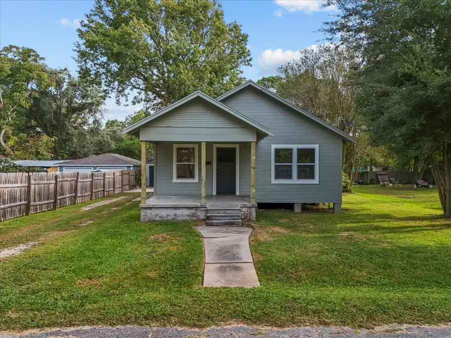 1019 Spruce Street, La Marque, TX 77568 - Image #2