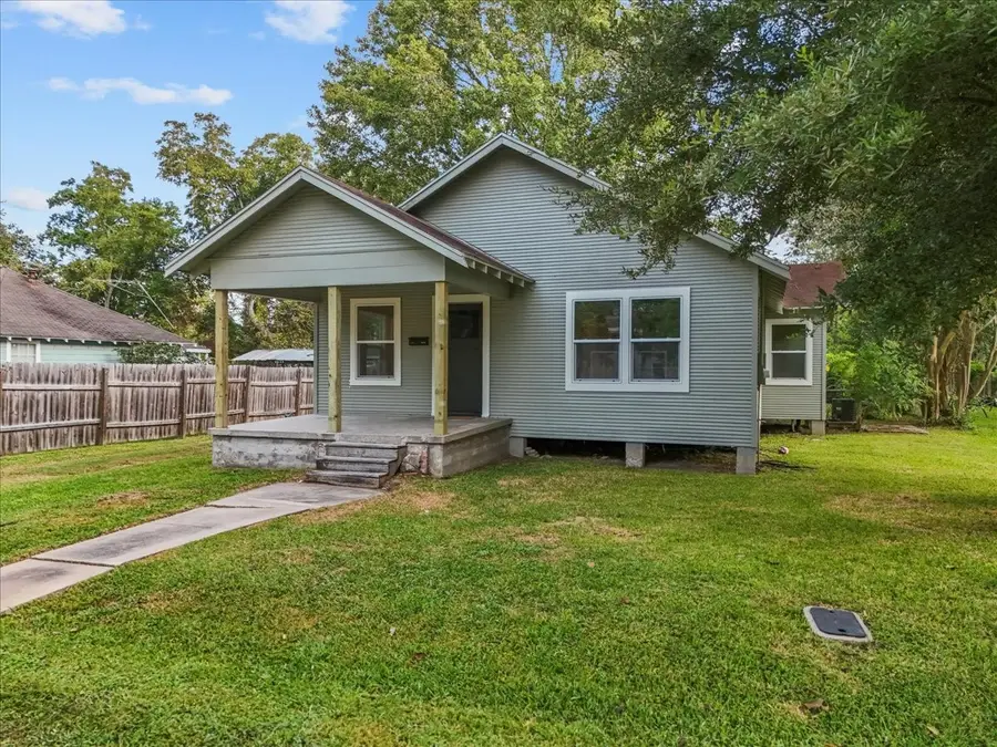 1019 Spruce Street, La Marque, TX 77568 - Image #3