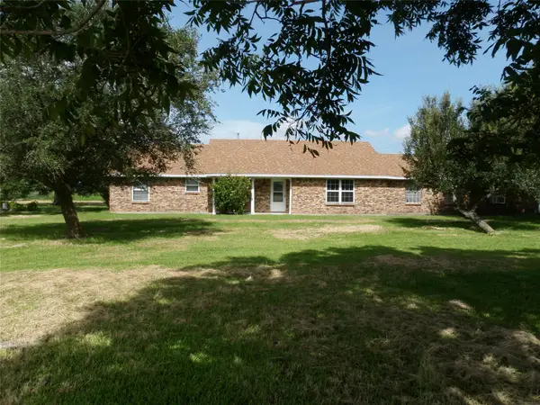 7308 Fm 2853, Palacios, TX 77465