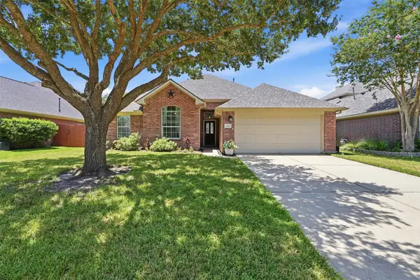 1011 Red River, League City, TX 77573
