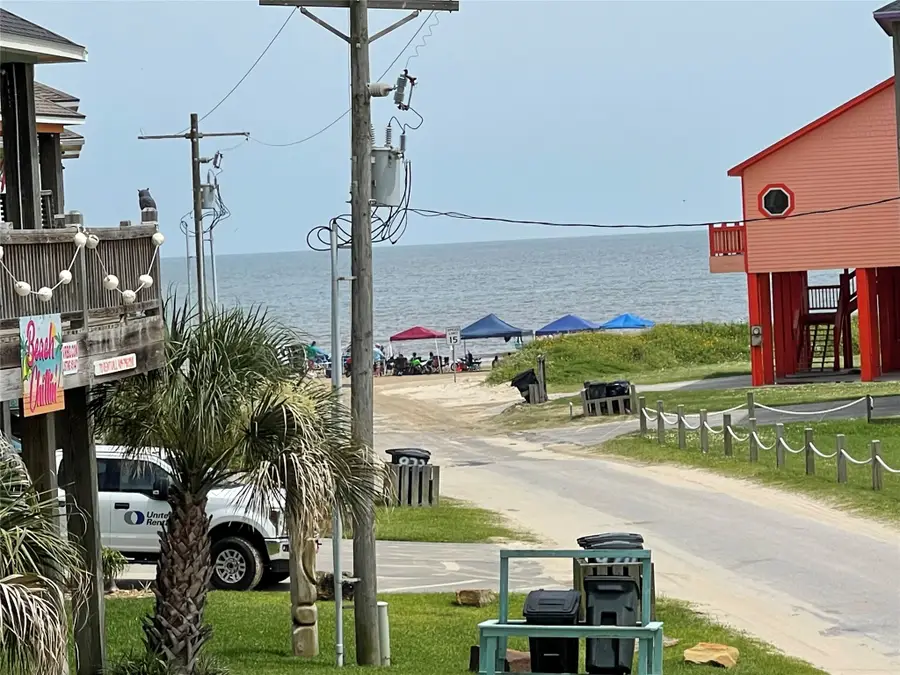 980 S Stingaree Drive, Crystal Beach, TX 77650 - #3