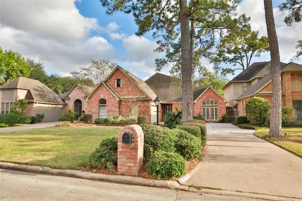 5111 Olympia Fields Lane, Houston, TX 77069