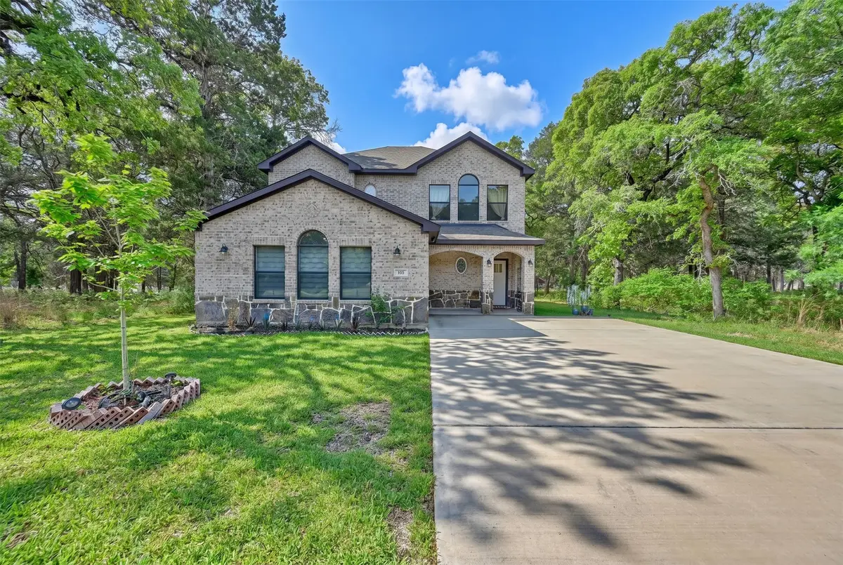 305 Pinehurst Dr Drive, New Ulm, TX 78950 - #1