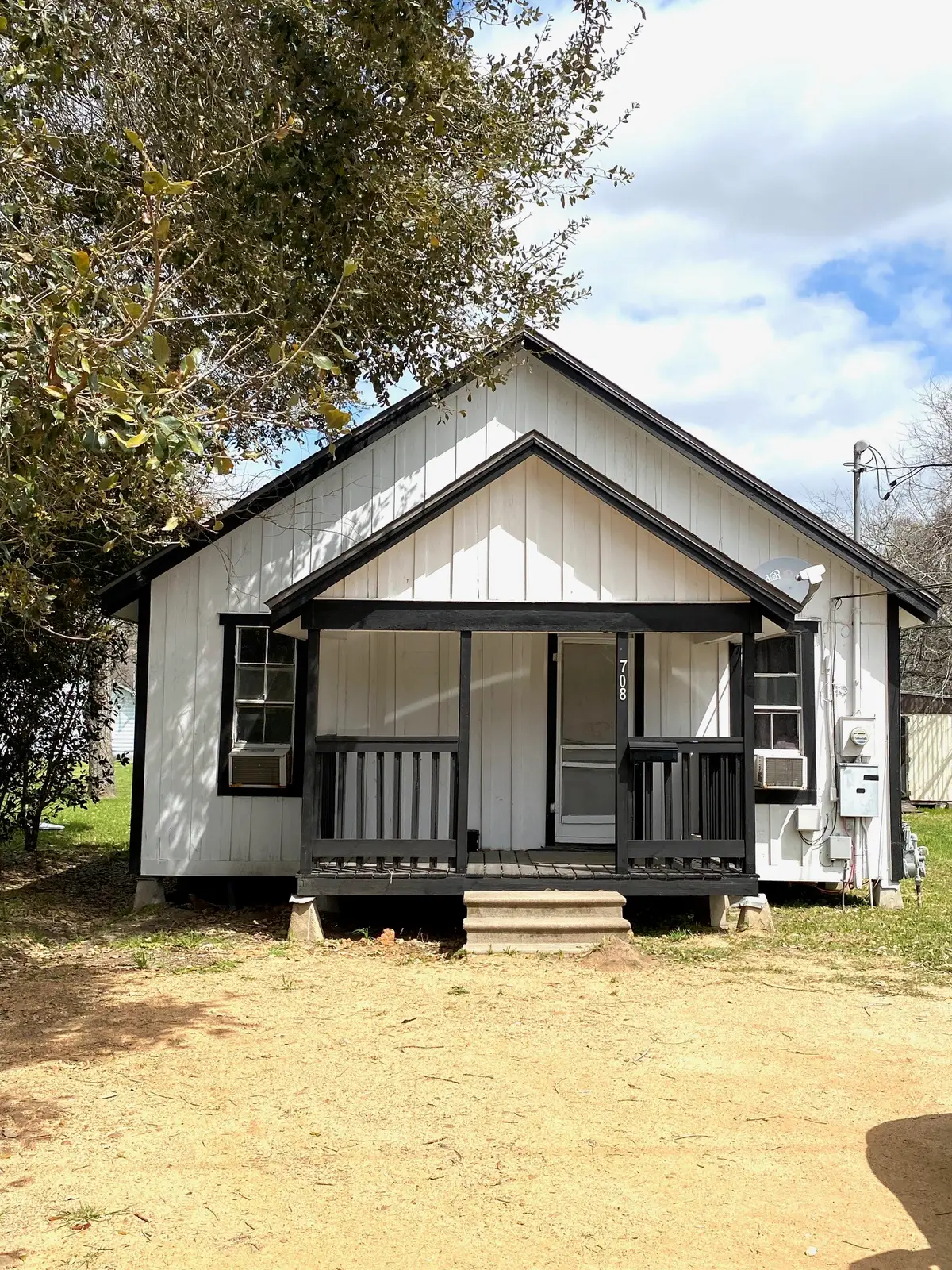 708 N Wharton Street, El Campo, TX 77437 - #1