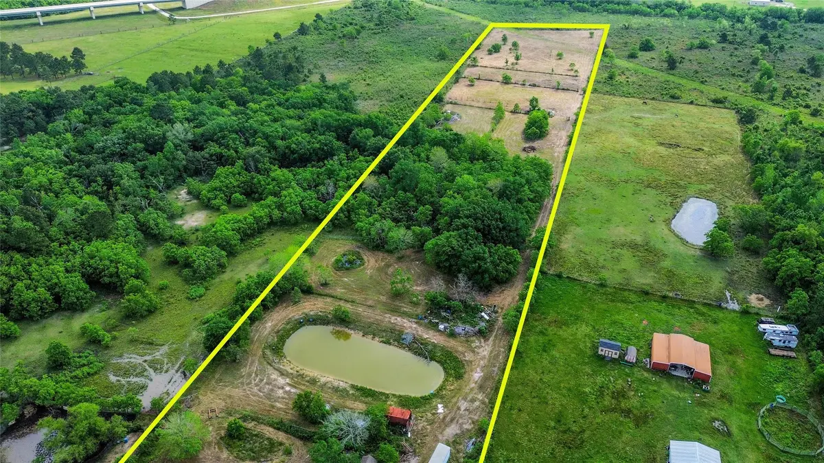 124 County Road 621, Dayton, TX 77535 - #1