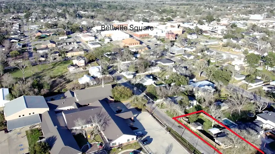 26 W Austin Street, Bellville, TX 77418 - #3