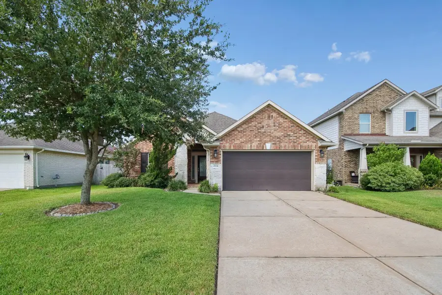 2124 Llerena Lane, League City, TX 77573 - #2