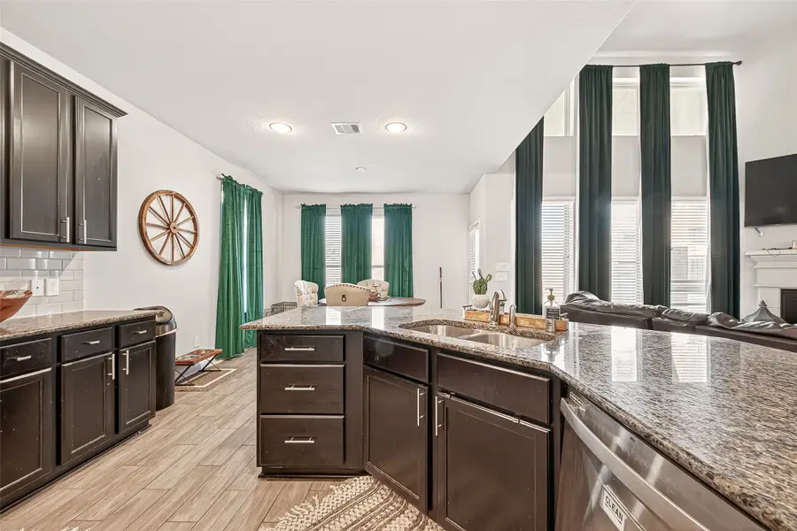 32734 Turning Springs Drive, Brookshire, TX 77423 - Image #3