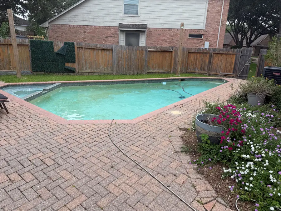 12211 Oyster Cove Court, Stafford, TX 77477 - #2