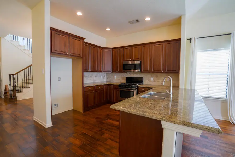 6047 Yale Street, Houston, TX 77076 - #2