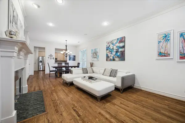 6837 Staffordshire Street, Houston, TX 77030