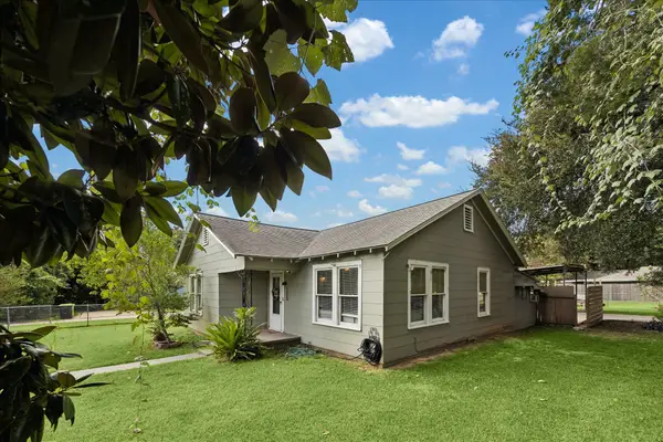 302 Damon Street, Richmond, TX 77406