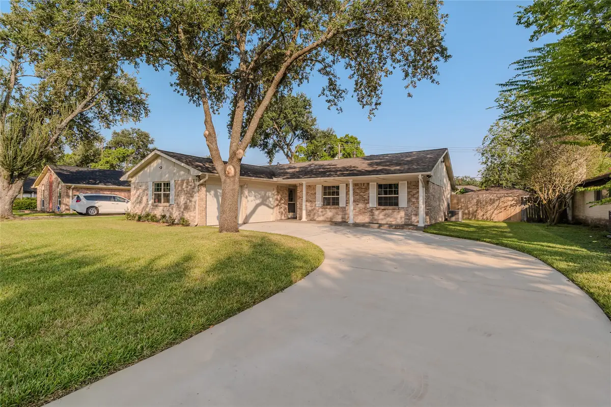 12406 Whittington Drive, Houston, TX 77077 - Image #1