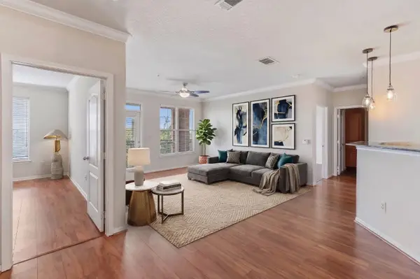 1711 Old Spanish Trail #207, Houston, TX 77054