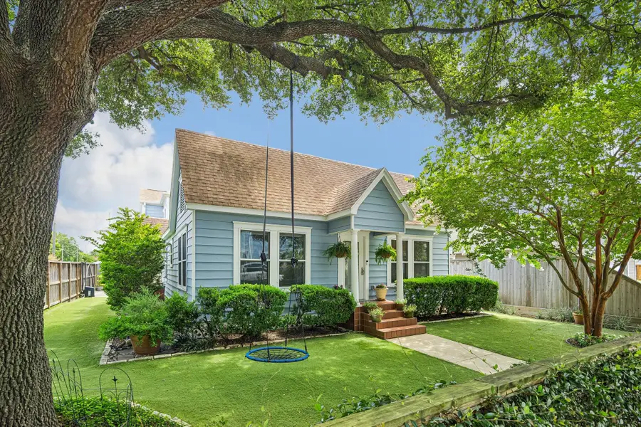 230 E 25th Street, Houston, TX 77008 - #2