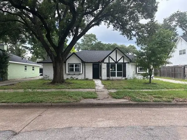 9410 Albury Drive, Houston, TX 77096