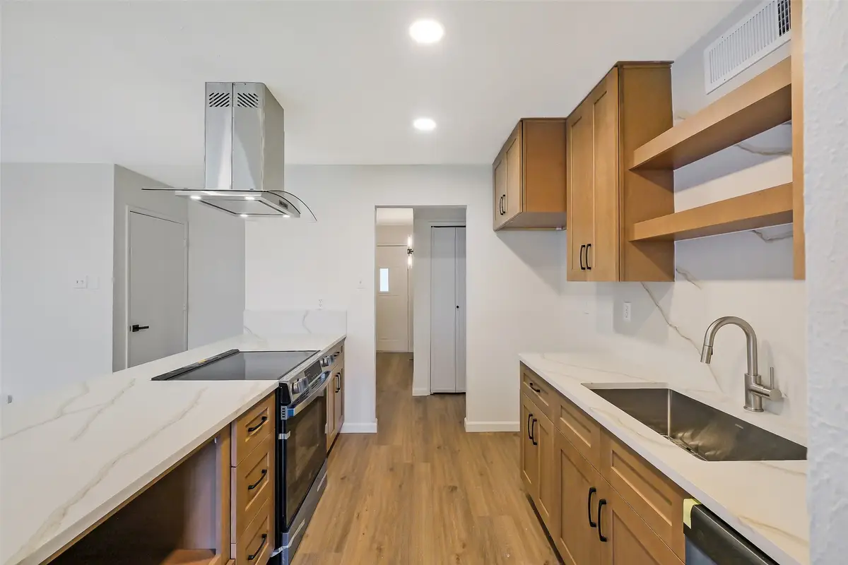 5007 Ridgecreek Drive, Houston, TX 77053 - Image #1