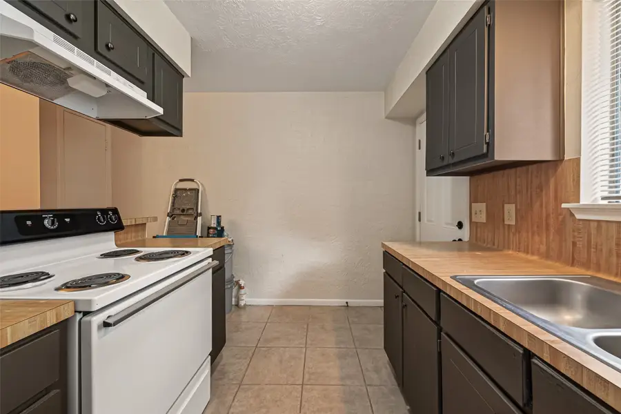 2214 Buchanan Drive, Baytown, TX 77520 - #3