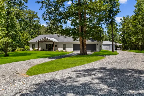450 Horace Bonds Road, Livingston, TX 77351