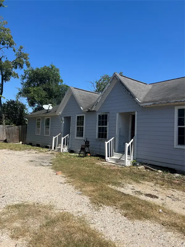 1406 W Homer Street #5, Houston, TX 77091