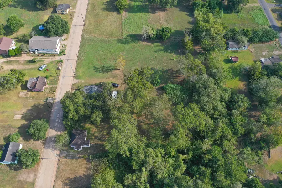 708 Mattie Street, Wharton, TX 77488 - #3