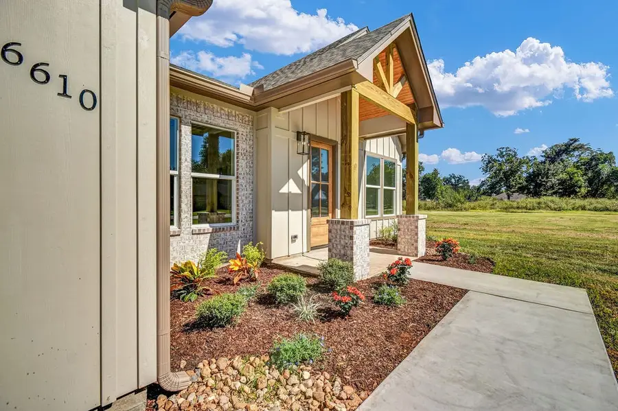 6610 Spencer Dr, Jones Creek, TX 77541 - #3