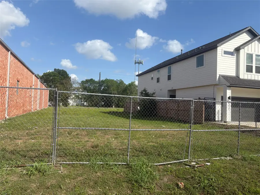 6314 Eastwood Street, Houston, TX 77021 - #2