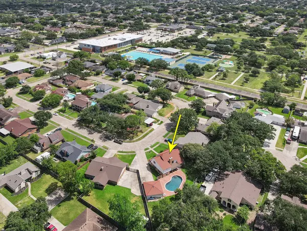 2518 Taylor Lane, Deer Park, TX 77536