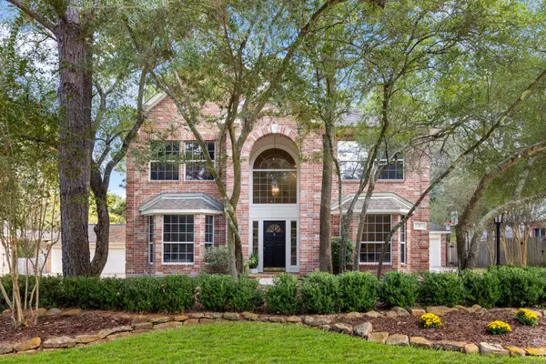 7 S Acacia Park Circle, The Woodlands, TX 77382