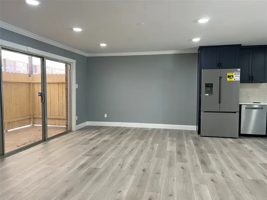 2516 Commonwealth Street #102, Houston, TX 77006 - #3