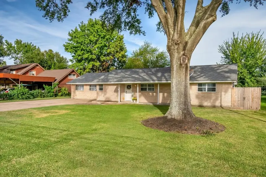 3301 Luella Avenue, Deer Park, TX 77536 - #2