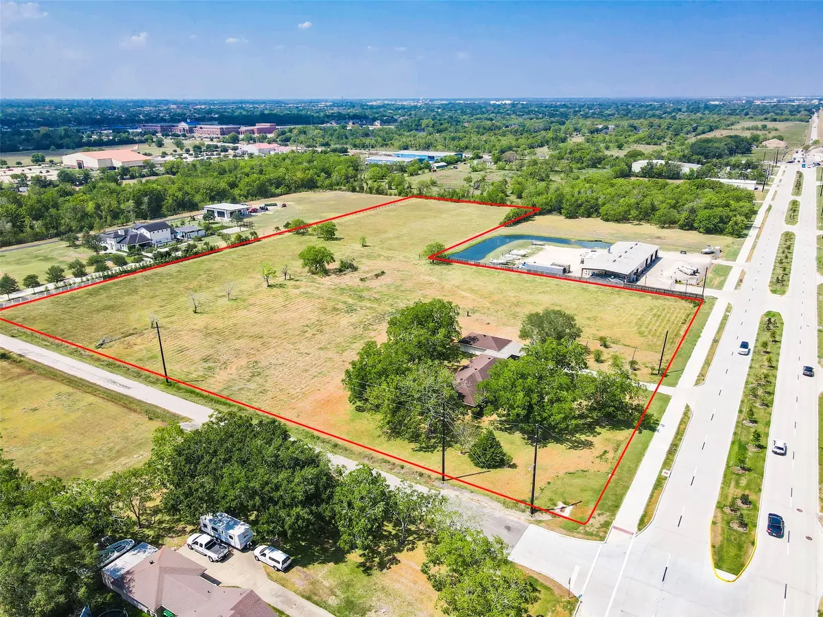 8210 Mchard Road, Pearland, TX 77581 - Image #1