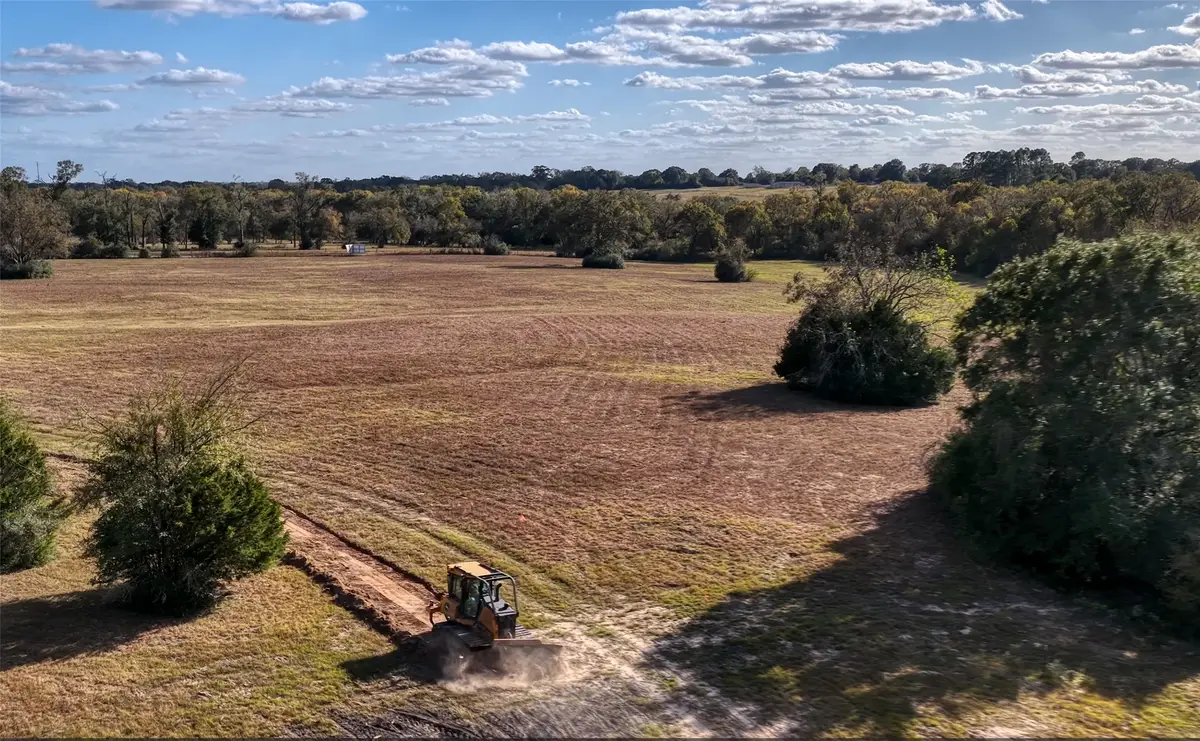 3 Creekview Trail, Brenham, TX 77833 - Image #1