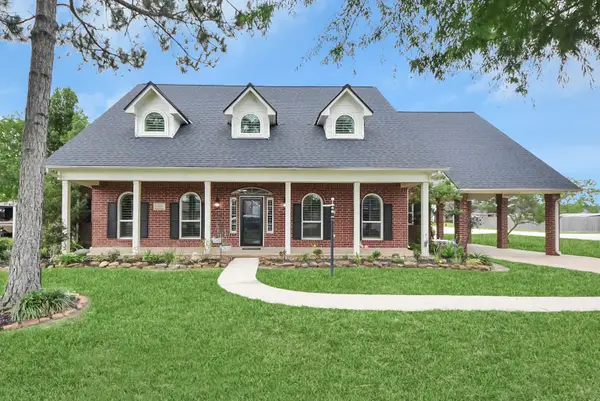 3002 Kathleen Drive, Mont Belvieu, TX 77523