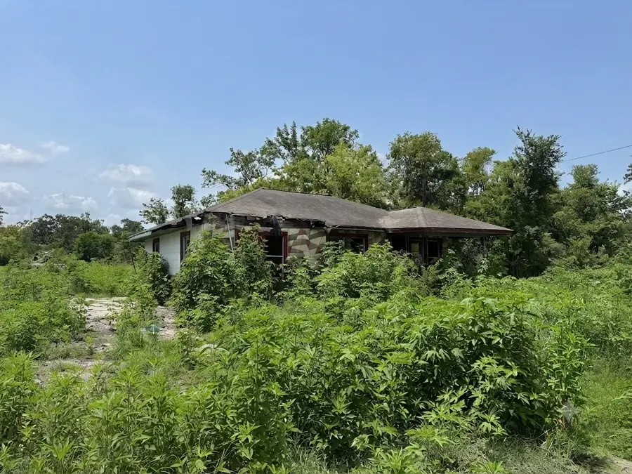 7115 Dallas Street, Baytown, TX 77521 - #2