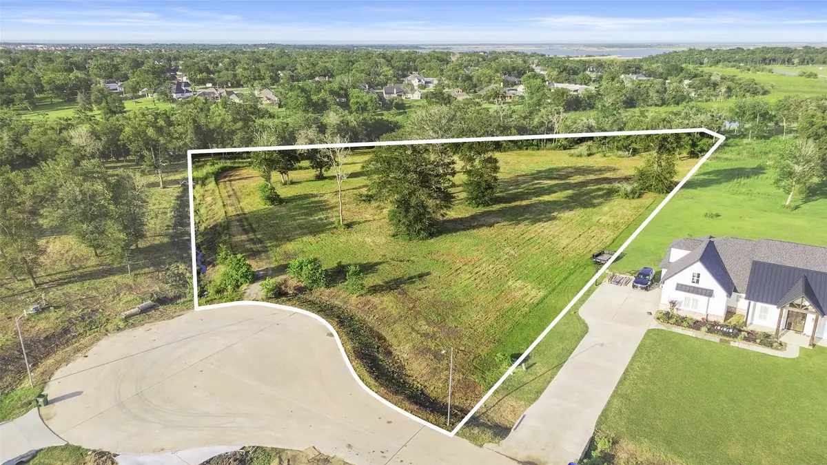 6642 Freret Bayou Drive, Baytown, TX 77523 - Image #1