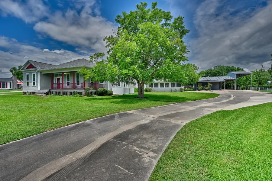 1406 Victoria Street, Navasota, TX 77868 - #2