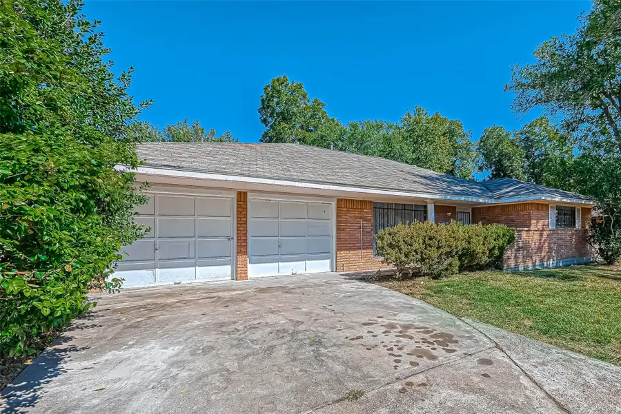 2946 Dragonwick Drive, Houston, TX 77045 - #3